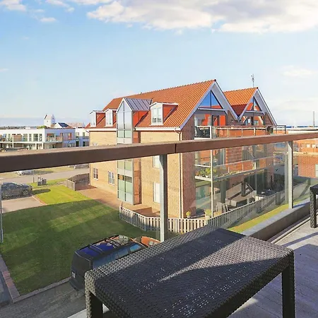 Exclusive Harbor View Retreat-by Traum Appartement Sæby